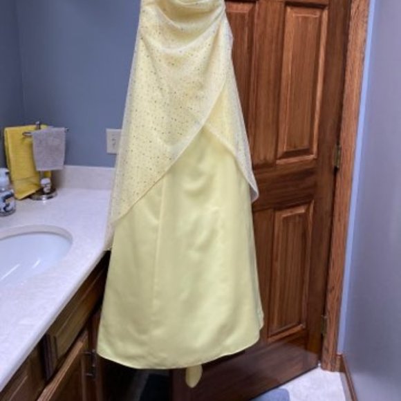 Yellow Strapless Prom/Homecoming Dress - Picture 2 of 4
